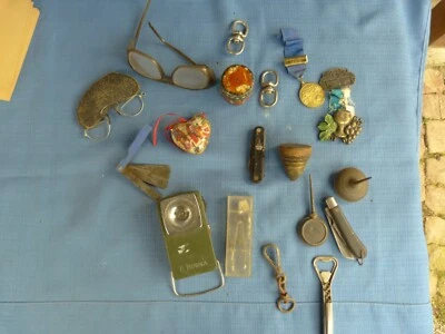 LOT ANCIEN OBJETS  FOND DE TIROIR - Photo 1/4