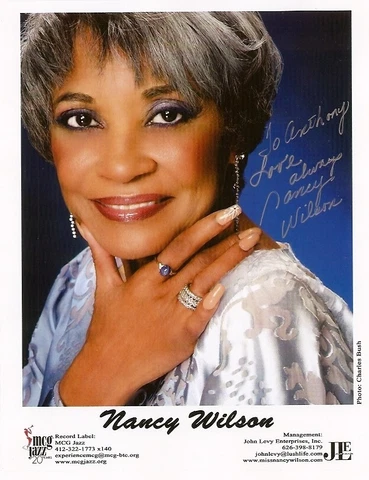 NANCY WILSON signed 8x10 photo Cover
