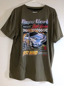 Camiseta para hombre Romwe XL New York Left Road 91 Win Fast Mind marrón coche de carreras SS - Imagen 1 de 7