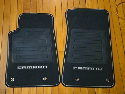  2 tapetes Chevy Camaro GM carbón OEM (LIMPIOS) Foto 1 de 4