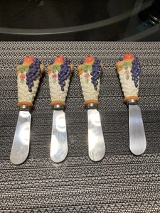 VINTAGE Stainless Steel Fruit In Basket Handle/Butter Cheese Spreader Knives - Picture 1 of 5