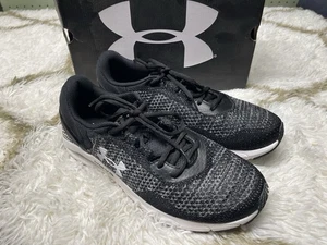 *NUEVO CON ETIQUETAS* Under Armour UA HOVR Intake 6 Zapatos para Correr para Hombres Talla 10.5 - Negros - Imagen 1 de 8