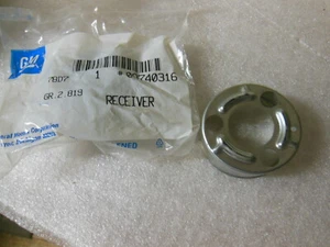 Receptor de bocina GM - p/n 09740316 - Nuevo de lote antiguo - Imagen 1 de 2