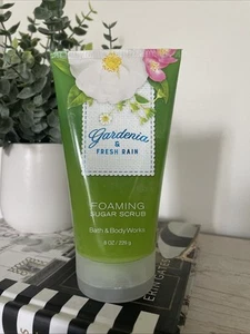 Bath & Body Works Gardenia & Fresh Rain Foaming Sugar Scrub 8 Oz NEW - Picture 1 of 2