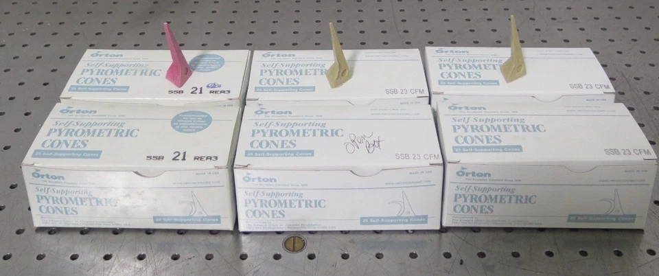 R199304 (6) Cajas Conos Pirométricos Orton SSB 21 ReA3 / SSB 23 CFM Foto 1 de 1