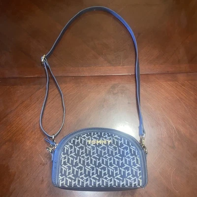 Tommy Hilfiger Women's Navy Blue Leather TH Monogram Purse Shoulder Bag - Image 1 of 3