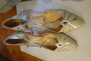 Hochzeits/ Braut-Schuhe Gardenia Ivory & Silber Gr 38 von Rachel Simpson - Bild 1 von 10