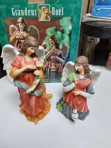 Grandeur Noel 2 Belén Ángeles Porcelana Pintada a Mano 10" y 8" - Imagen 1 de 8