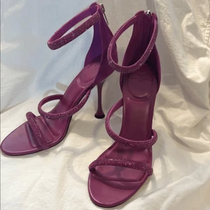 Elegante lila Riemchen Heels - Bild 1 von 7