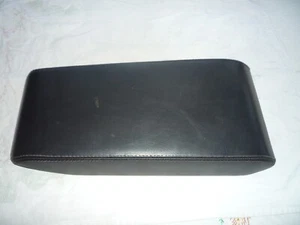 Jaguar XJ40 X300 XJ6 XJR XJ Sport Black Centre Console Arm Rest - Picture 1 of 4