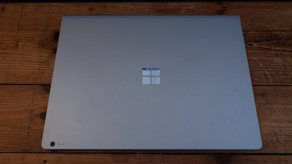 Surface Book (Intel Core i5-6300U | NVIDIA GeForce 940M | 8GB RAM | 256GB) - Bild 1 von 4
