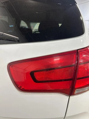 Used Right Tail Light Assembly fits: 2015 Kia Sportage gate mounted incandescent - Изображение 1 из 4