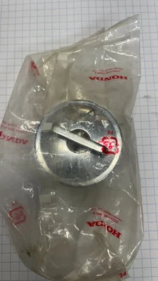 Tapa de combustible de gasolina Honda nueva Z50A Z50M CT70 ATC 17620-165-642 Foto 1 de 2