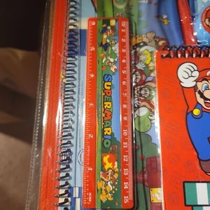 Super Mario Bros. 11-teiliges Schreibwaren & Schulset offizielles Nintendo Produkt - Bild 1 von 6