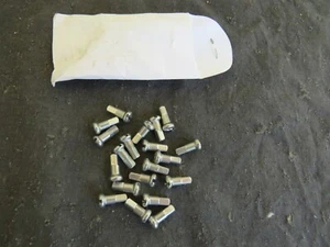 ALEACIÓN DE PLATA DT 20 PEZONES PARA 2.0 14 RADIOS DE RUEDA CON CUBO DE RUEDA DE RUEDA GA. - Imagen 1 de 1
