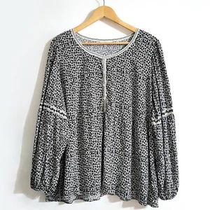 Max Studio Womens Peasant Long Sleeve Top Size 2X Black White Floral Boho Flowy - Picture 1 of 10