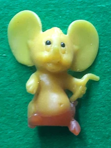 Russ Berrie Jiggler Mini Mascot Rubber Oily 2 1/4 ” Mouse, 1960s, Yellow & Red - Picture 1 of 7