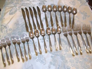 #Z BEAUTIFUL Cambridge Gold Florentine Stainless Steel Flatware 30PCS - Picture 1 of 8
