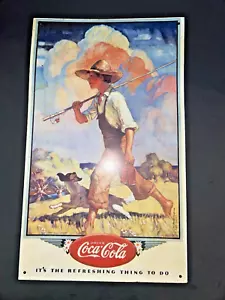 Insegna latta metallo Coca-Cola ragazzo con canna da pesca rinfrescante cosa da fare 1990 - Foto 1 di 12