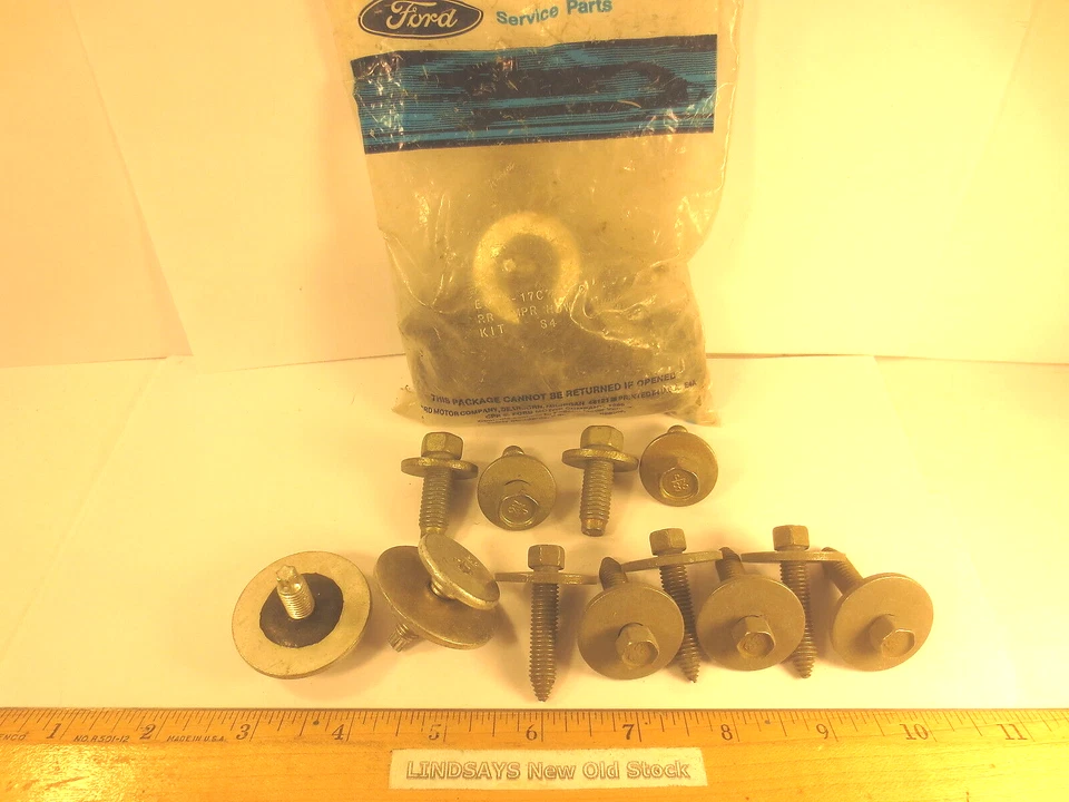 2 KITS FORD 1988/UP TEMPO MERCURY TOPACIO AISLADOR MONTAJE EN PANEL TRASERO Y PARACHOQUES Foto 1 de 4