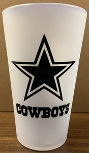 DALLAS COWBOYS ICICLE 16 OZ SILICONE PINT GLASS NEW WINCRAFT 🤠 - Picture 1 of 2