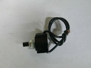 LEVITON PUSH BUTTON Momentary SWITCH 1/4A 250V 3/4A 125VT - Picture 1 of 1