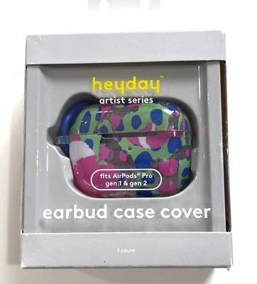 Apple AirPods Pro Gen 1/2 Hardshell Case with Clip - heyday Animal Print - Image 1 of 4