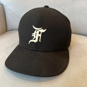 Sombrero ajustado FOG Fear Of God New Era 100 % lana 5950 Essentials 7 1/8 negro FW21 - Imagen 1 de 7