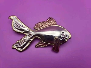 Vintage BRUTALIST Style Two Tone Gold Silver Fish Brooch Pendant Goldfish - Picture 1 of 8