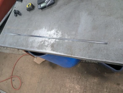 Cadillac 1965 1966 67 2 puertas y puerta convertible moldura lateral 96" Eldo Dev 1 Foto 1 de 4