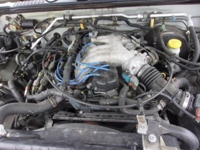 Used Washer Fluid Reservoir fits: 2000 Nissan Frontier  Grade A — 第 1/4 张图片