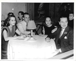 ¡FOTOGRAFÍA VINTAGE EN BLANCO Y NEGRO! ¡HEDY LAMARR, TOMMY DORSEY, MERLE OBERON! CLUB NOCTURNO 8x10" - Imagen 1 de 3