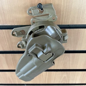 BERETTA HOLSTER BLACKHAWK! HOLSTER BERETTA 92/96/M9 BLK SERPA (BLA413504BKR) - Picture 1 of 24