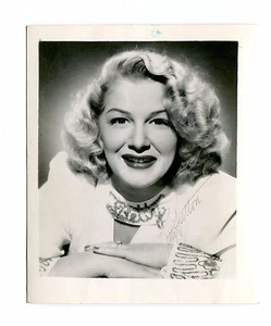 Foto vintage de fan de estrella de cine con autógrafo impreso Betty Hutton actriz - Imagen 1 de 1