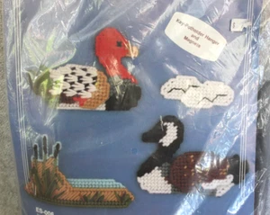 Vtg KAPPIE ORIGINALS Plastic Canvas Cross Stitch Kit Water Fowl Goose Duck Pond - Picture 1 of 4