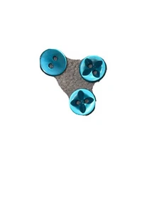 12 PC PKG. NEW 1/2 INCH TURQUOISE PEARL FINISH STAR DESIGN BUTTON - Picture 1 of 3