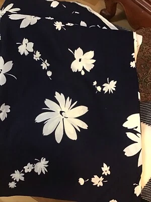 Tela de material floral blanco negro vintage Cranston Print Works EE. UU. 70" X 56" NUEVA CON ETIQUETAS Foto 1 de 4