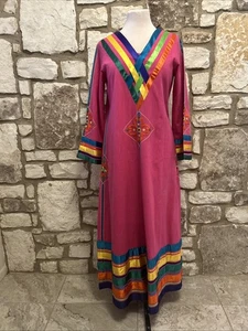 Vintage 60s 70s Josefa Diseño Embroidered Ribbon Boho Mexican Dress - Bild 1 von 16