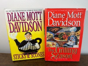 Diane Mott Davidson Sticks & Stones and Grilling Season Books - Bild 1 von 9
