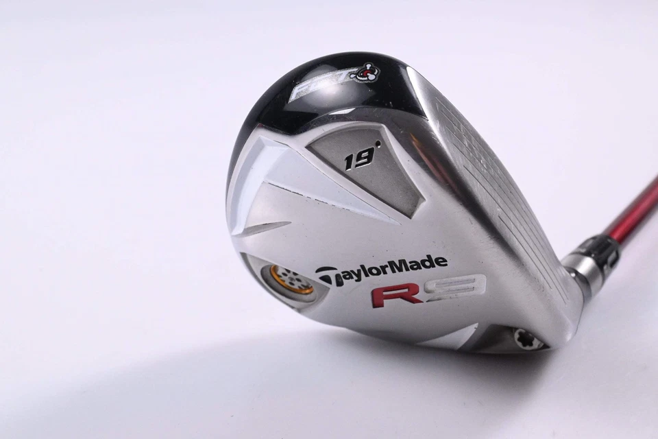 Taylormade R9 #5 Wood / 19 Degree / Stiff Flex Fujikura Motore 70 Shaft - Image 1 of 4