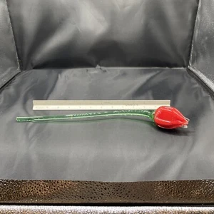 Glass Tulip - Picture 1 of 2