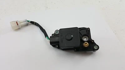 01 02 GSXR 1000  STVA - SECONDARY THROTTLE VALVE ACTUATOR - Image 1 of 3