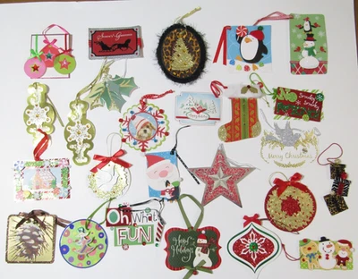 Огромный лот из 25 рождественских подарочных бирок Hallmark 3D блестящий украшенный ассортимент - Изображение 1 из 4