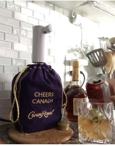 Smart Rechargeable Automatic Pouring Shot Liquor Wine Beverage Drink Dispenser - Picture 1 of 6