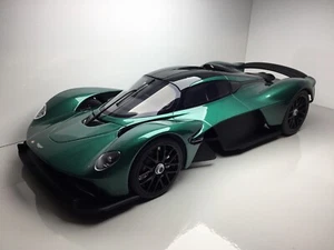 1/18 - GT Spirit - Aston Martin Valkyrie - Green (GT435) - Picture 1 of 9