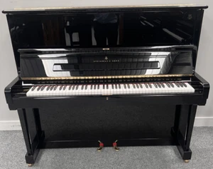 STEINWAY MODEL K UPRIGHT PIANO MADE IN 2014. HIGH GLOSS BLACK 5 YEAR GUARANTEE. - Picture 1 of 5