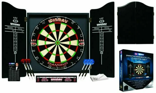 Winmau 5003 Dartboard Cabinet Set