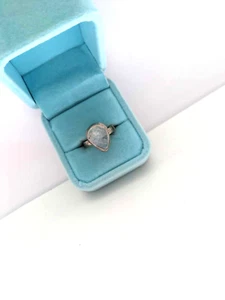STERLING SILVER PEAR SHAPED QUARTZ BEZEL SET DESIGN ".925 NC" SIZE 7=3.75 GRAMS - Picture 1 of 6