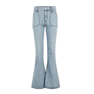 Daily Blue Skye Women's High Rise Flared Jeans Size 31 NWT - Picture 1 of 16