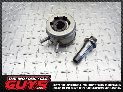 Honda ST1300P ST1300 ST 1300 2006 03-15 enfriador de aceite perno motor de refrigeración Foto 1 de 4